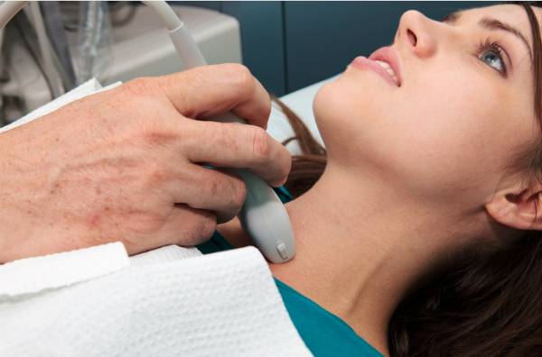 Dấu hiệu bệnh tuyến giáp dễ nhầm với mệt mỏi thường ngày